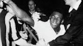 El día en que Pelé fue expulsado pero el público obligó a que volviera a la cancha y sacaran al árbitro