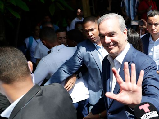 Gobierno de Venezuela invitó a presidente reelecto de República Dominicana a trabajar juntos