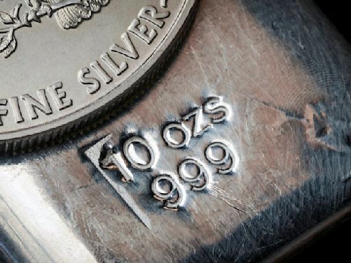 Silver price today: rises on August 2