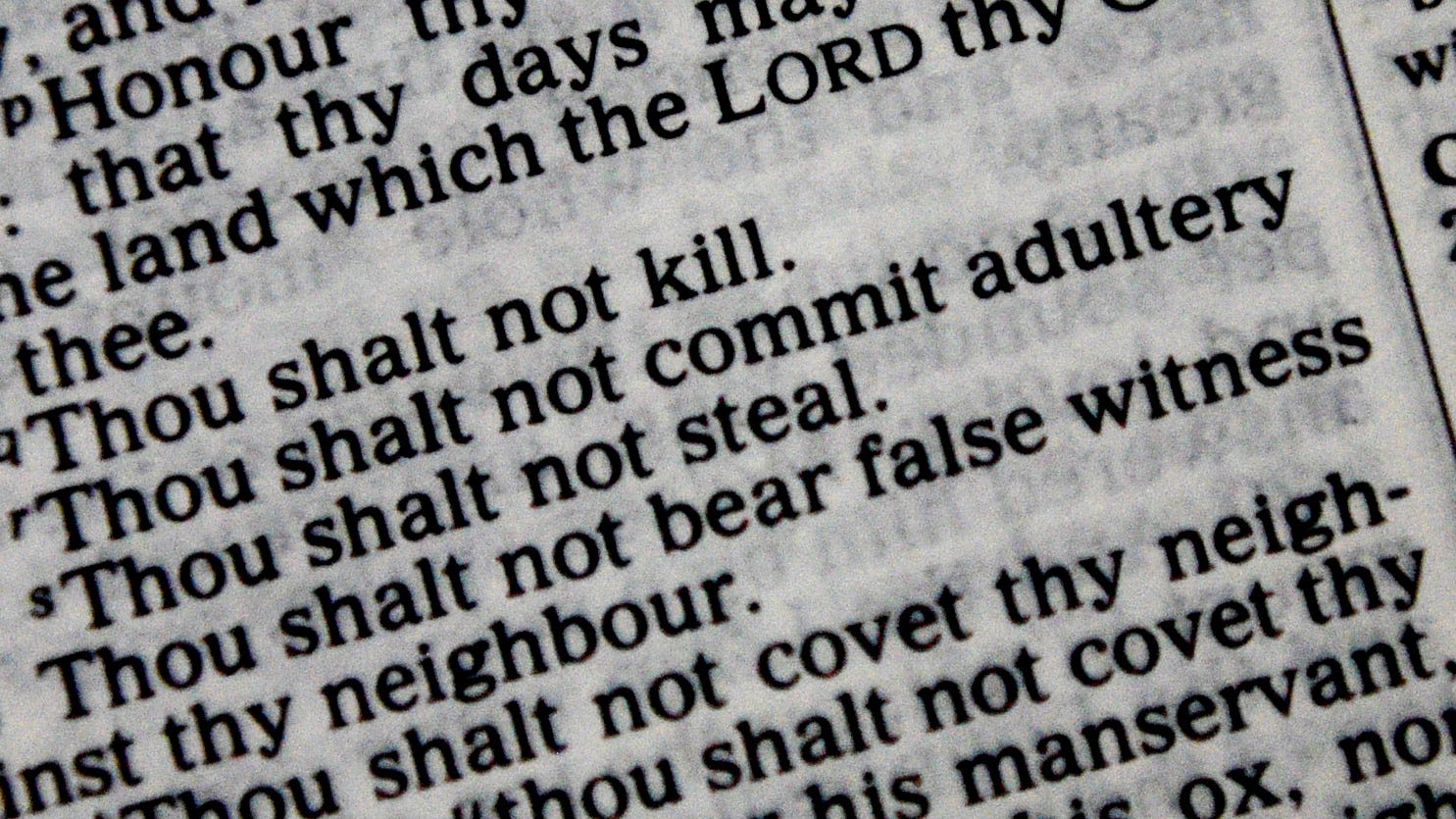 How will Caddo and Bossier Parish Schools handle Louisiana's new 10 Commandments law?