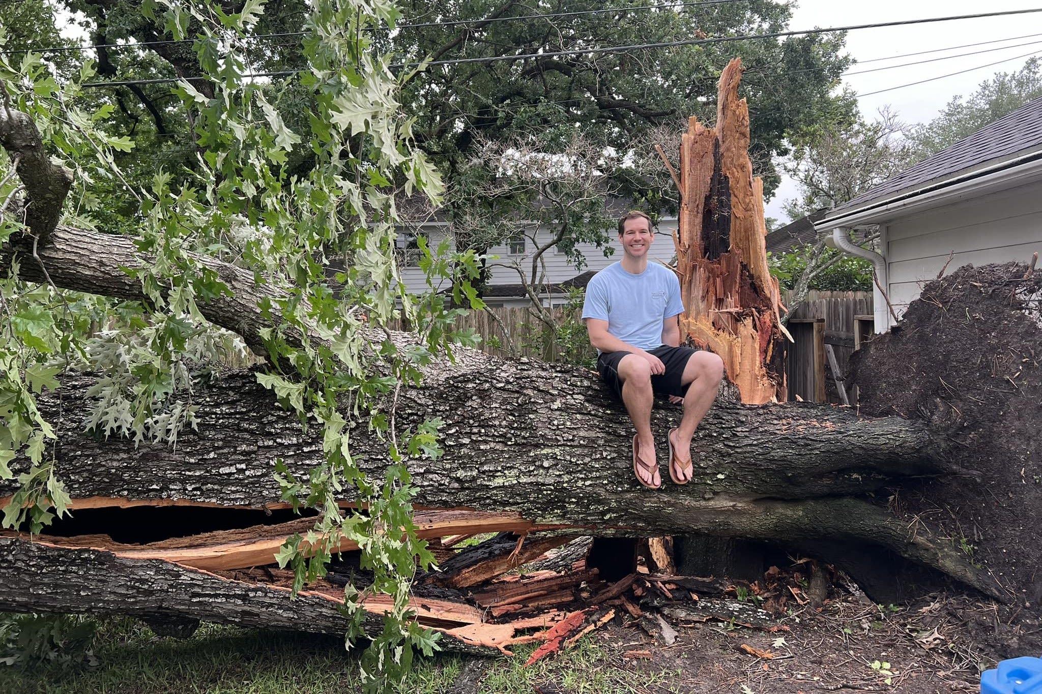 Tree falls on Houston meteorologist's home for 2nd time