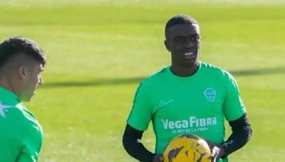 Jhegson Méndez es el único refuerzo del Elche que aún no ha debutado