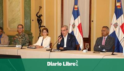 Abinader realiza reunión de emergencia para conocer detalles sobre situación pluvial del país