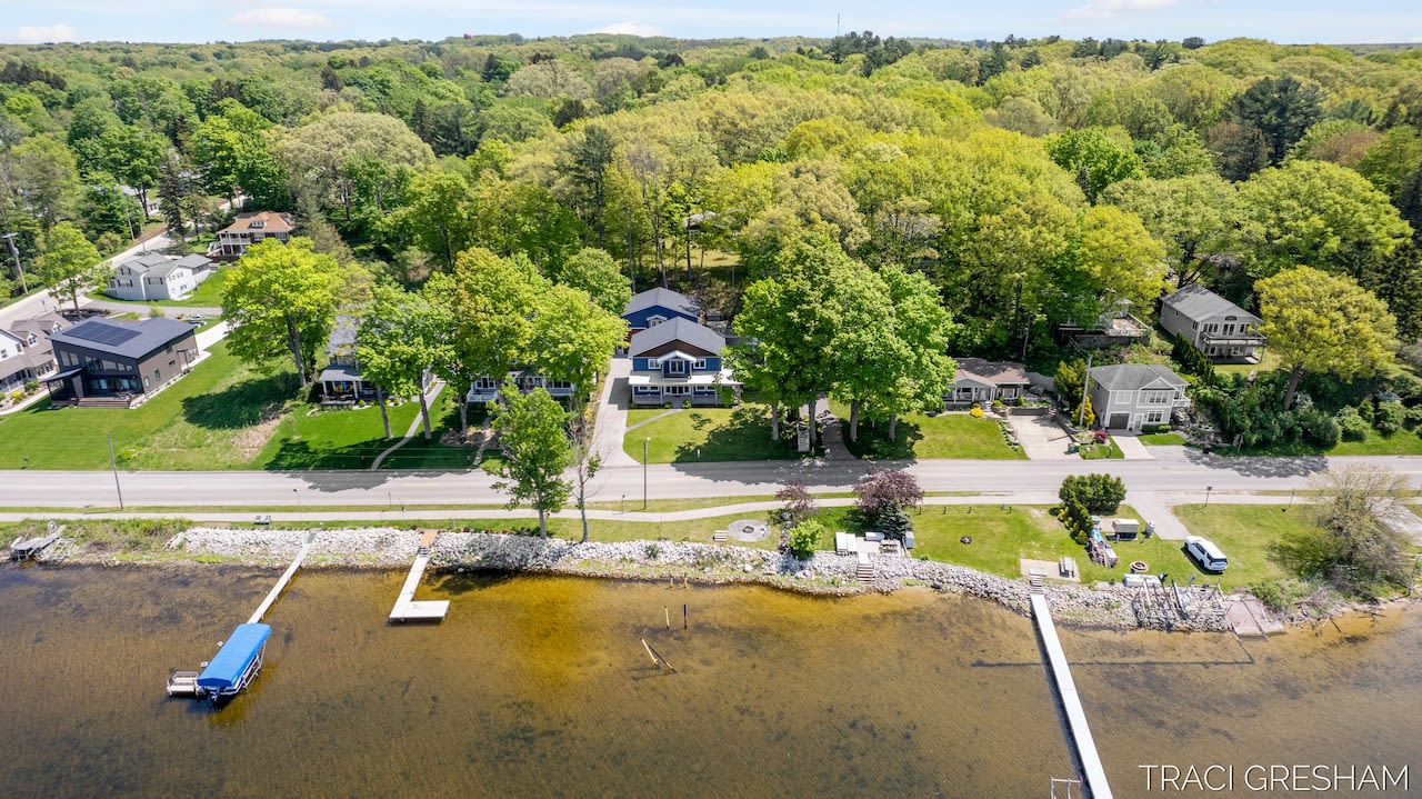 $1.2M Michigan lake house comes with massive heated garage, workshop