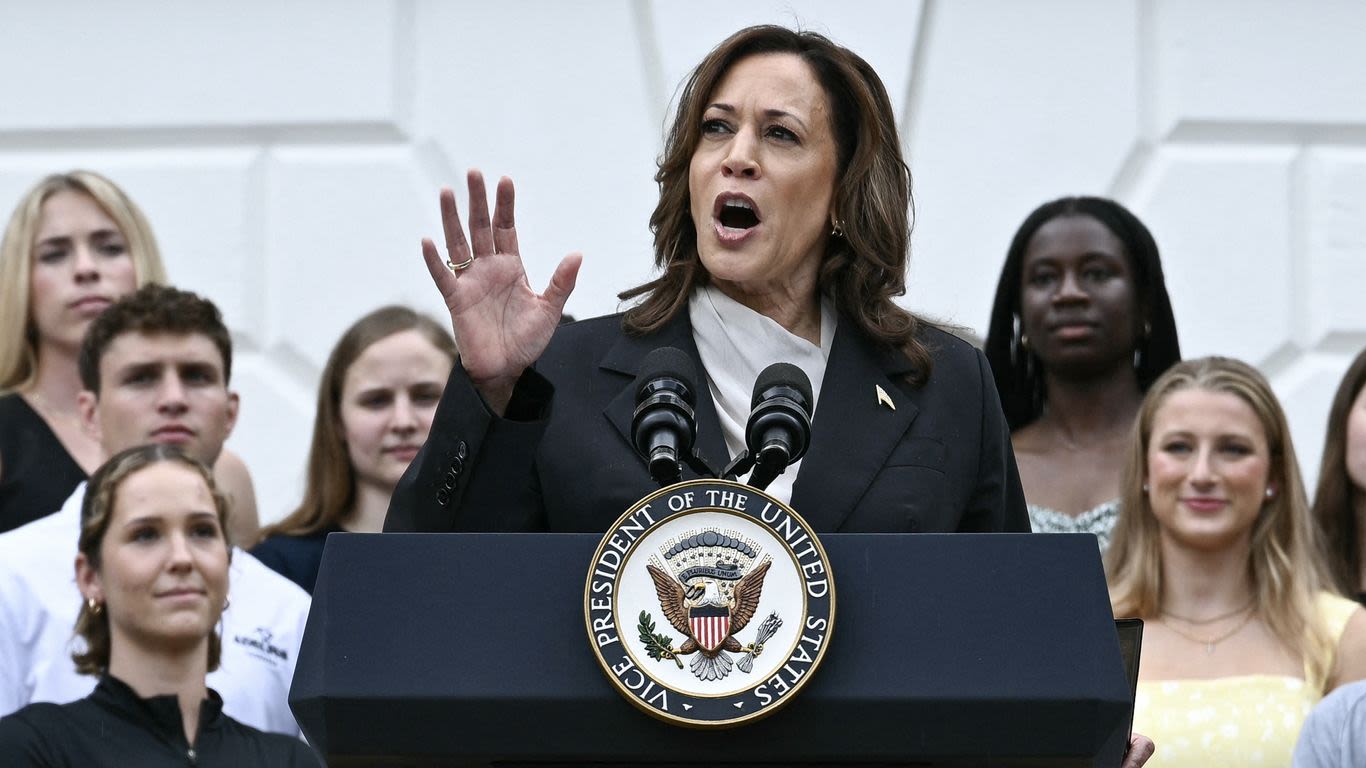 "Deeply grateful": Harris praises Biden in first remarks since election bombshell