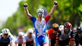 Giro d’Italia: Arnaud Démare wins stage 5 in Messina