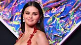 Selena Gomez ‘Doesn’t Feel Any Sort of Pressure’ to Seriously Date Someone