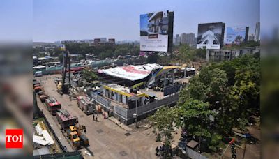 Hoarding collapse in Ghatkopar: Director's bail plea based on 'Act of God' defense | Mumbai News - Times of India