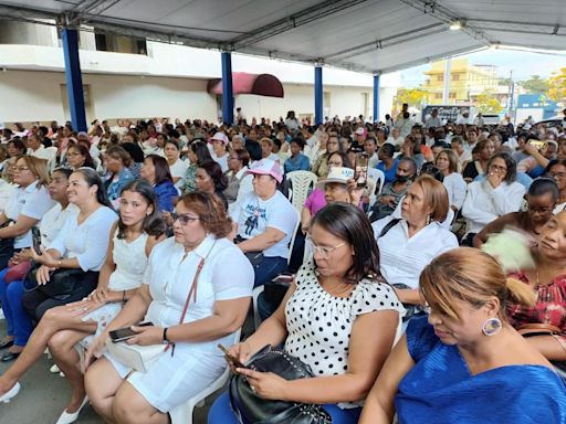 “Frente de Mujeres Modernas del PRM” celebra juramentación del Comando de Campaña Femenino de Santo Domingo