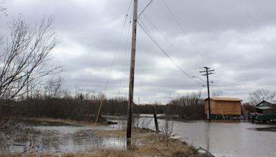 Kuskokwim River breakup floods roads, impacts drinking water for some communities