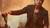 Shah Rukh Khan flying to US for emergency operation as eye surgery goes wrong