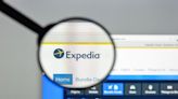 Will Expedia's (EXPE) Strong Customer Momentum Aid Growth?
