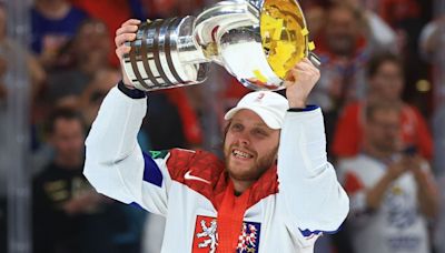 'So special': Pastrnak, Czechia win gold at worlds