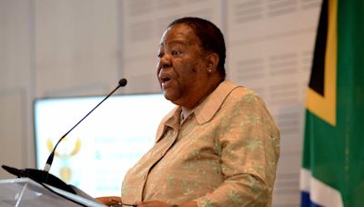 Worldwide praise rolls in as Naledi Pandor leaves parliament