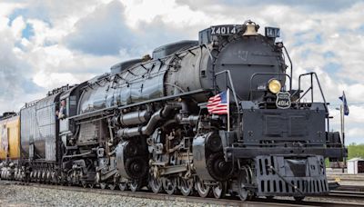 Big Boy locomotive sets off on trip; 6 stops set in Nevada