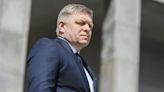 Fico reaparece y tilda a su agresor de "mensajero del mal" de la "oposición fracasada" de Eslovaquia
