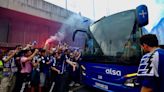VÍDEO: Así fue el espectacular recibimiento de la afición al Real Oviedo en Eibar