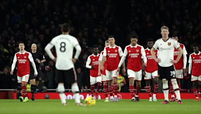 El Arsenal anuncia la marcha de... ¡19 jugadores!