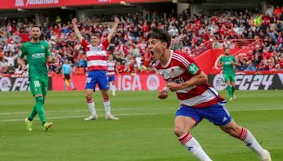 El Granada no tira la toalla y golea al Osasuna para luchar por la salvación