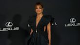 Halle Berry posa con poca ropa para celebrar 20 años de “Catwoman” - El Diario NY
