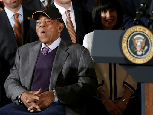 Baseball legend Willie Mays dead at 93: family