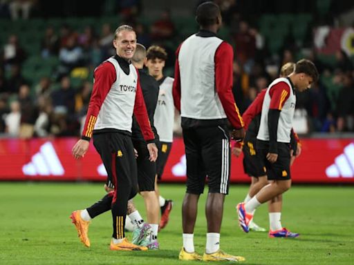 Rick Karsdorp changes agents as Roma exit approaches