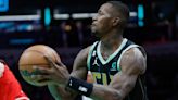 Con ayuda de Rozier y Plumlee, Hornets vencen 111-96 a Bulls