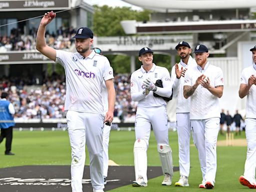 Does Gus Atkinson now have the best figures on debut for England in Tests?