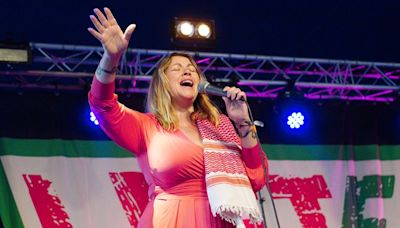 Charlotte Church sings 'free Palestine' with Glastonbury crowd, months after safety threats