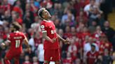 1-1. Firmino mantiene al Liverpool en la pelea por la Champions