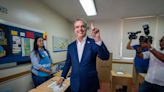 Luis Abinader lidera contienda rumbo a la reelección en República Dominicana