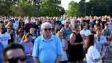 'We lost a very brave man': Hundreds gather for vigil for Deputy Glenn Hilliard