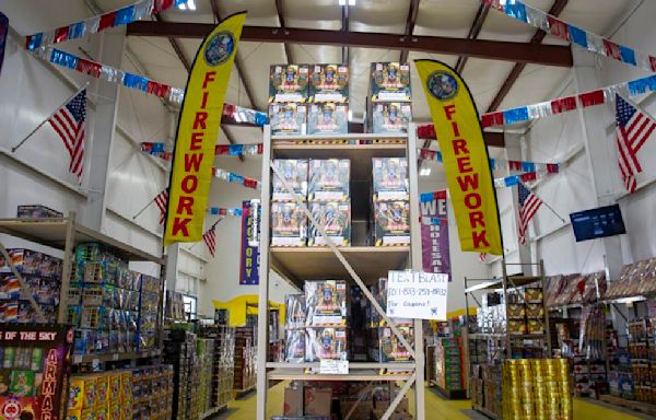 Fireworks stores reopen after legal clash with Laramie County