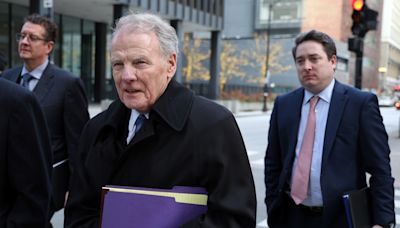 Illinois lawmakers quietly extend cellular law part of AT&T-Michael Madigan bribery case