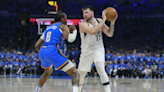 Doncic scores 29 points as Mavericks top Thunder to tie series at 1-1