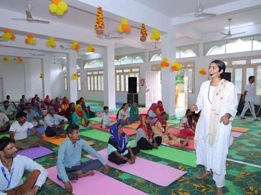 Parmarth Niketan Ashram Hosts Special Wellness Camp For Sanitation Workers | Dehradun News - Times of India