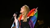 Adele frenó a un espectador que gritó una consigna homofóbica en medio de su show