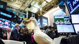 How Aflac CEO Dan Amos turned an insurance company into an international household name