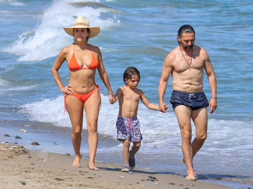 En fotos: del paseo playero de Eva Longoria a la primera salida oficial de Camila Morrone con su nuevo novio