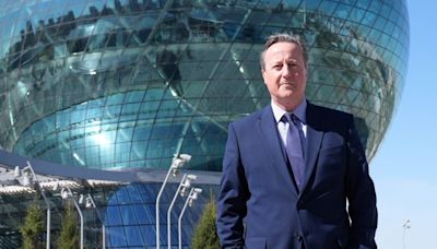 Cameron urges Hamas to accept ‘generous’ ceasefire deal with Israel