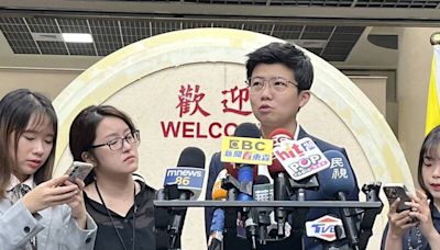 酸徐巧芯「真心換絕情」 苗博雅自爆：曾送花給她