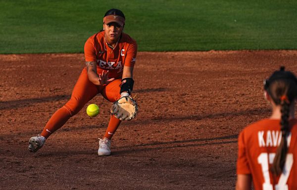 Replay: No. 1 Texas softball falls to Texas A&M in first game of NCAA Tournament Super Regional