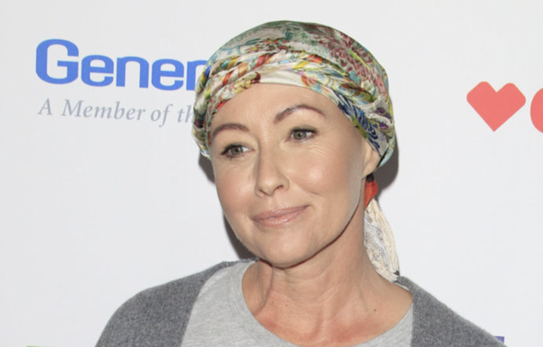 One day before Shannen Doherty died, she signed her divorce papers