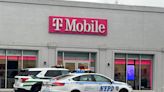 Defendant’s family turns out for arraignment in gunpoint robbery at T-Mobile store on S.I.