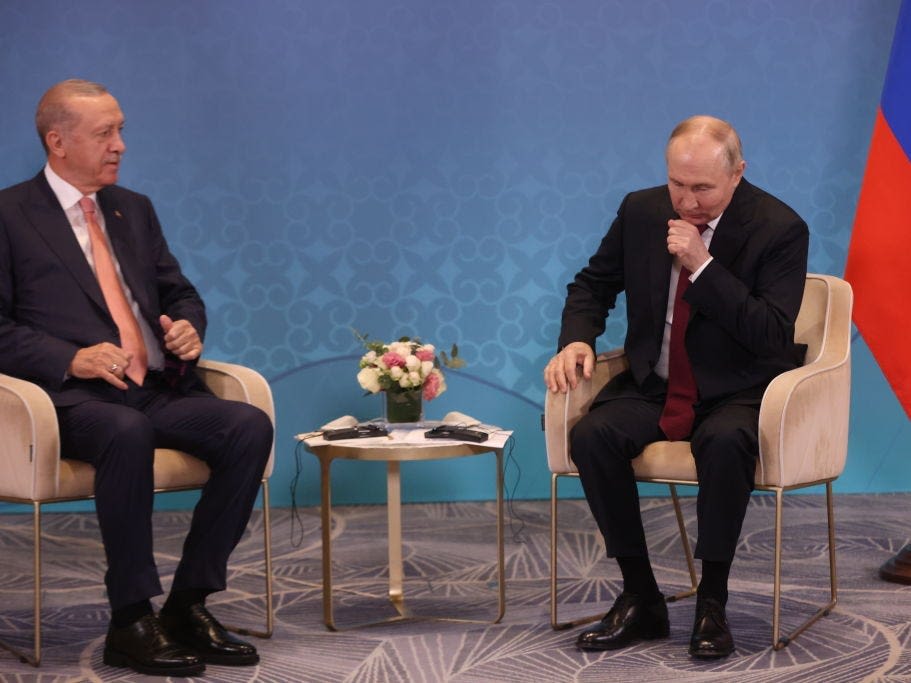 Turkey's Erdogan wants to play both sides in the Ukraine war. Putin isn't having it.