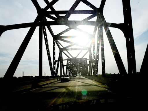 What lanes will be closed due to the Jimmie Davis Bridge project? When will they reopen?