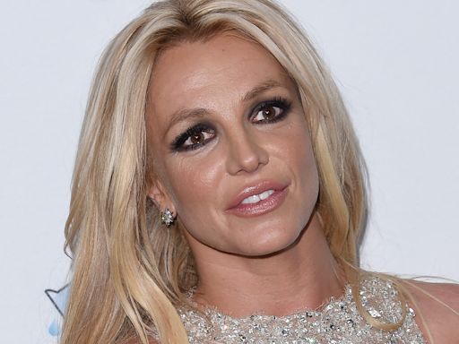 Britney Spears reveals she’s ‘single’ and vows to ‘never be with another man’