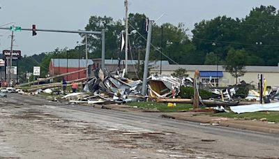 At least 5 dead in Arkansas as overnight tornado outbreak carves paths through towns