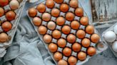 Por qué los huevos marrones cuestan más que los blancos