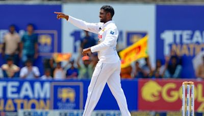 Sri Lanka debutant Peiris spins New Zealand to innings defeat